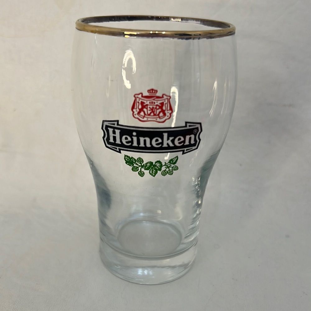 Heineken Logo Beer Glass 10 Oz Gold Trimmed 4 3/4 In Tall 2 In Round Bar Beer